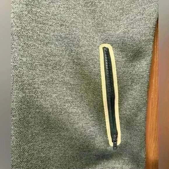 Like New Columbia Omni Wick Jacket - Women’s Size Large - Green - Picture 4 of 12